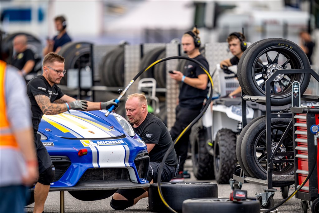 Porsche Denmark Racing knusende tæt på GT4-mesterskab
(Foto: A1 Work)